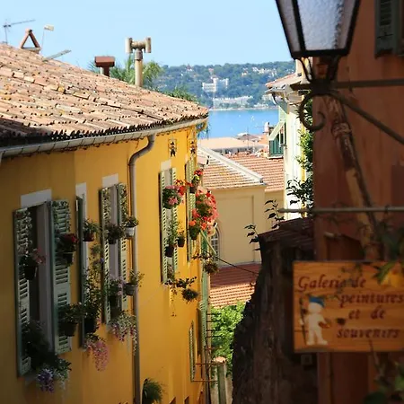 Апартаменти Rue De La Conception *
