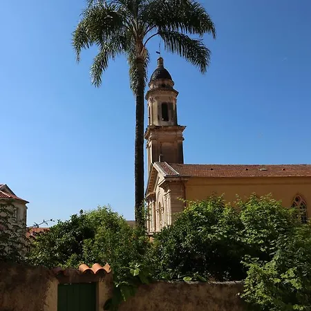 Rue De La Conception * Мантон